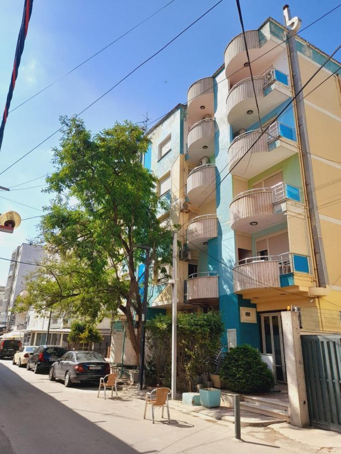 Seaside Deluxe Apartment Durrës Esterno foto