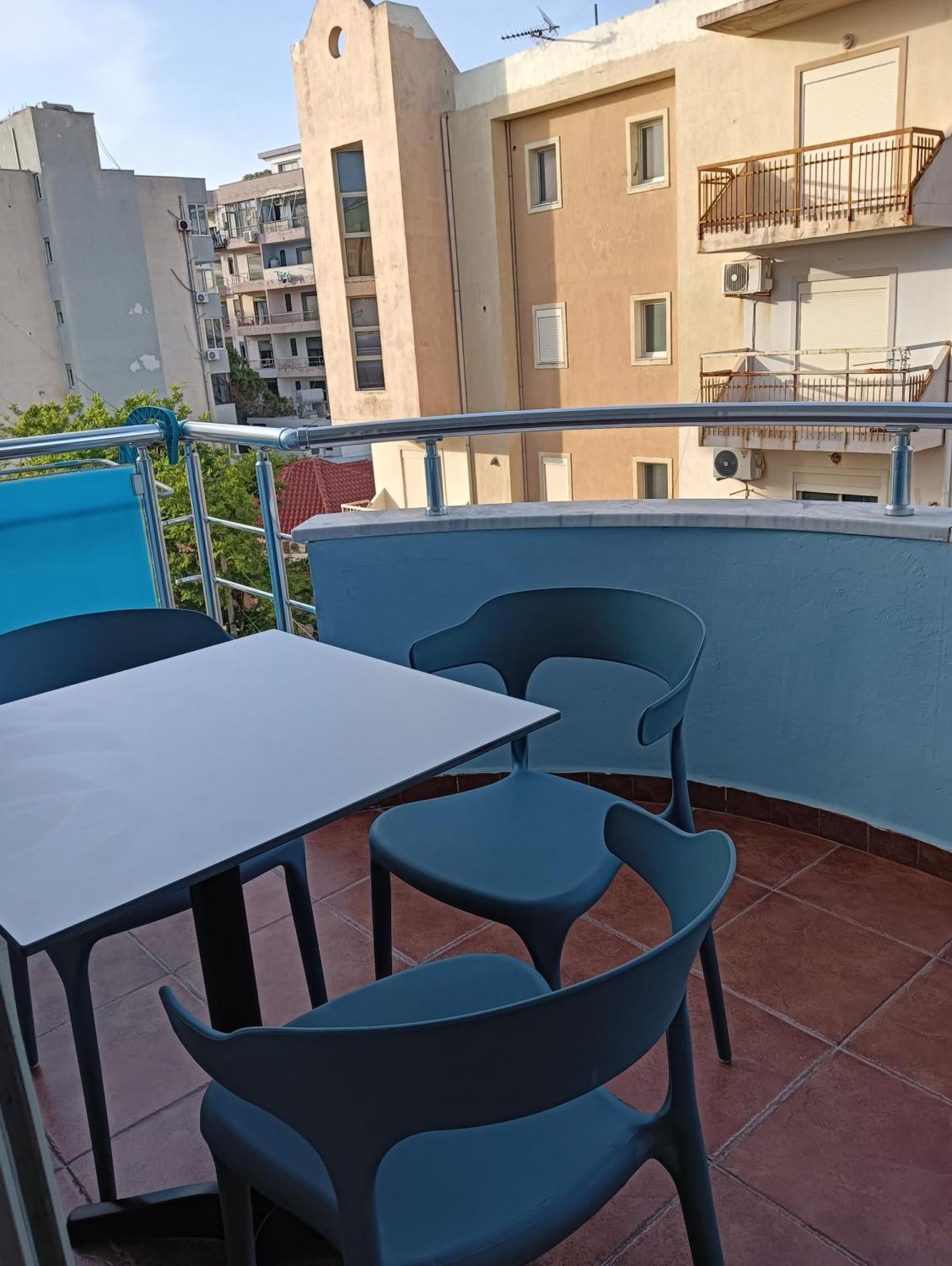Seaside Deluxe Apartment Durrës Esterno foto